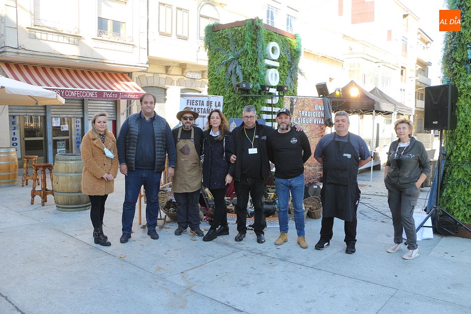 Todo listo para la fiesta del otoño en Guijuelo con 1.250 kilos de castañas