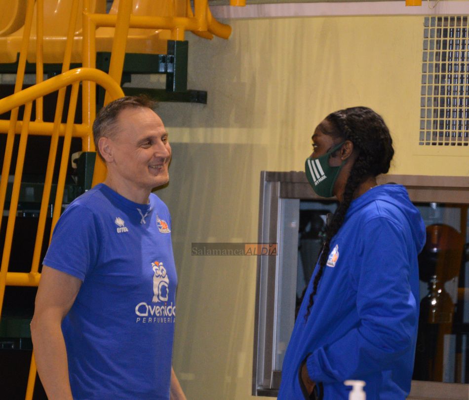 Íñiguez charla con Copper / Carlos Cuervo