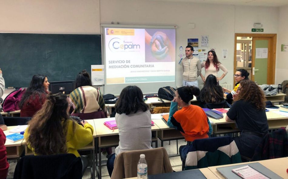  Dos refugiadas afganas ofrecen el próximo jueves una conferencia sobre violencia machista