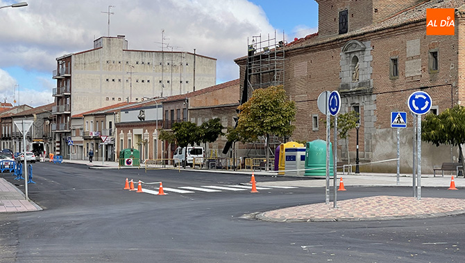 Los trabajos de pintado en las calles Nuestra Señora y Chamberí se han realizado durante este miércoles