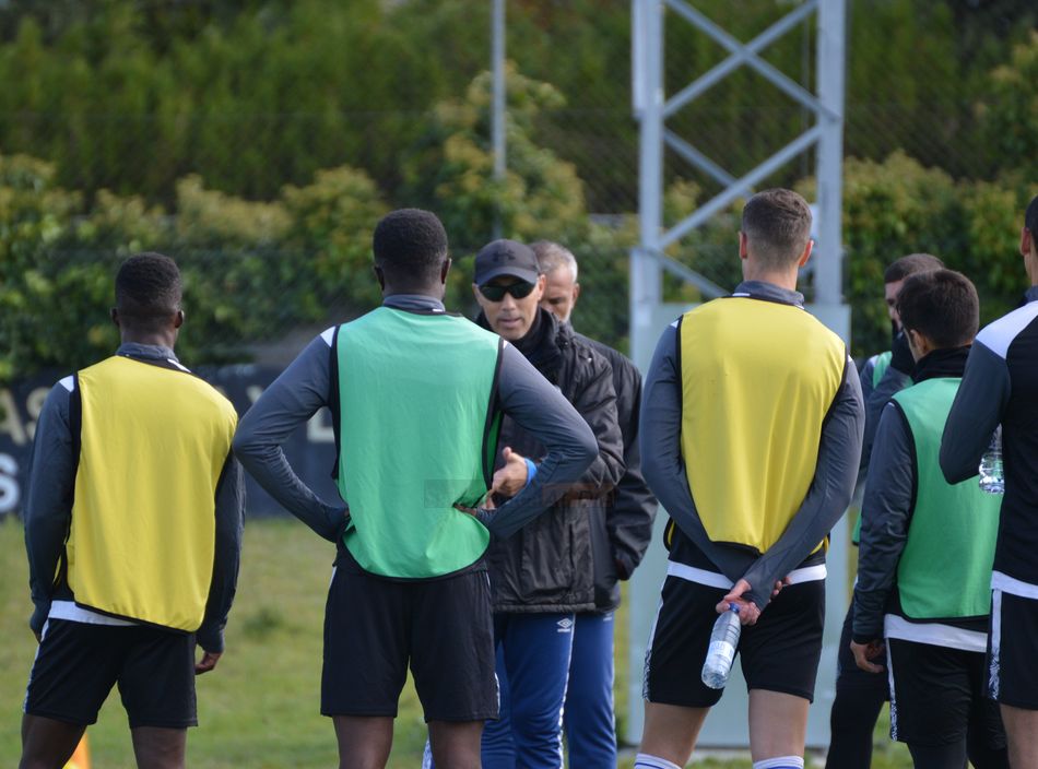 Calderón: ?Mi idea es que los dos porteros sean protagonistas durante la temporada?