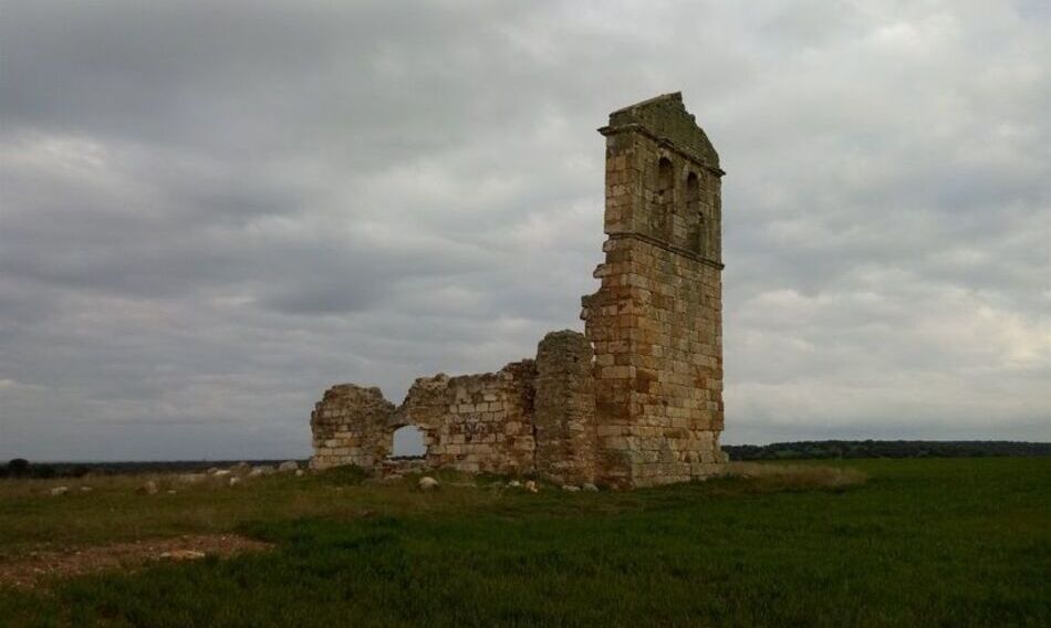 Restos de la Iglesia de San Vicente de Otero