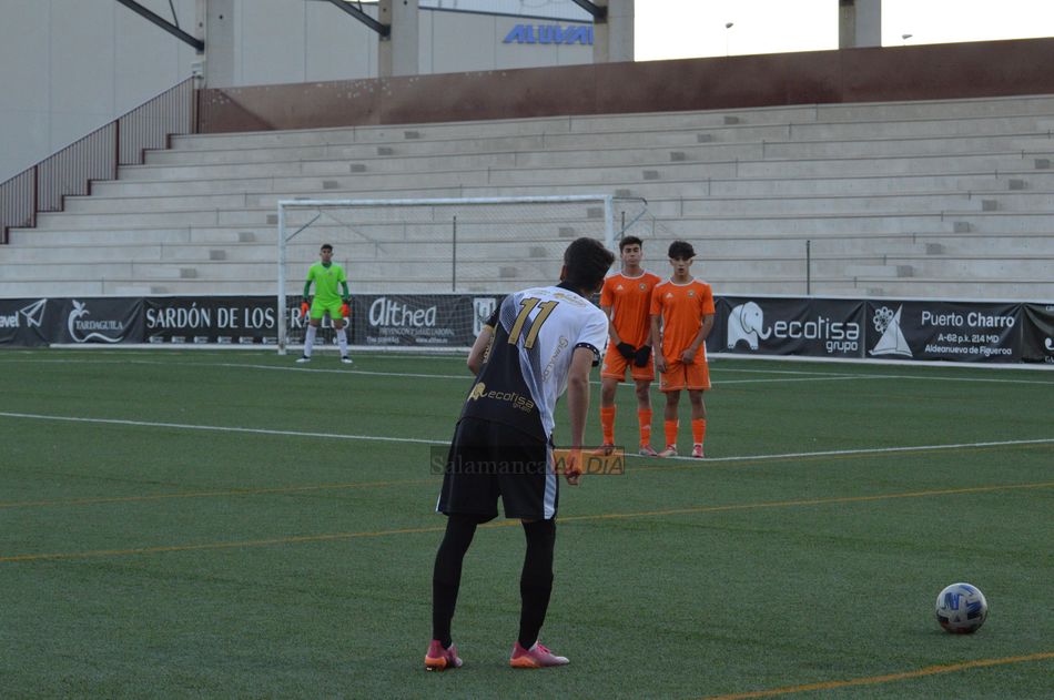 Una jugada a balón parado / Guillermo García