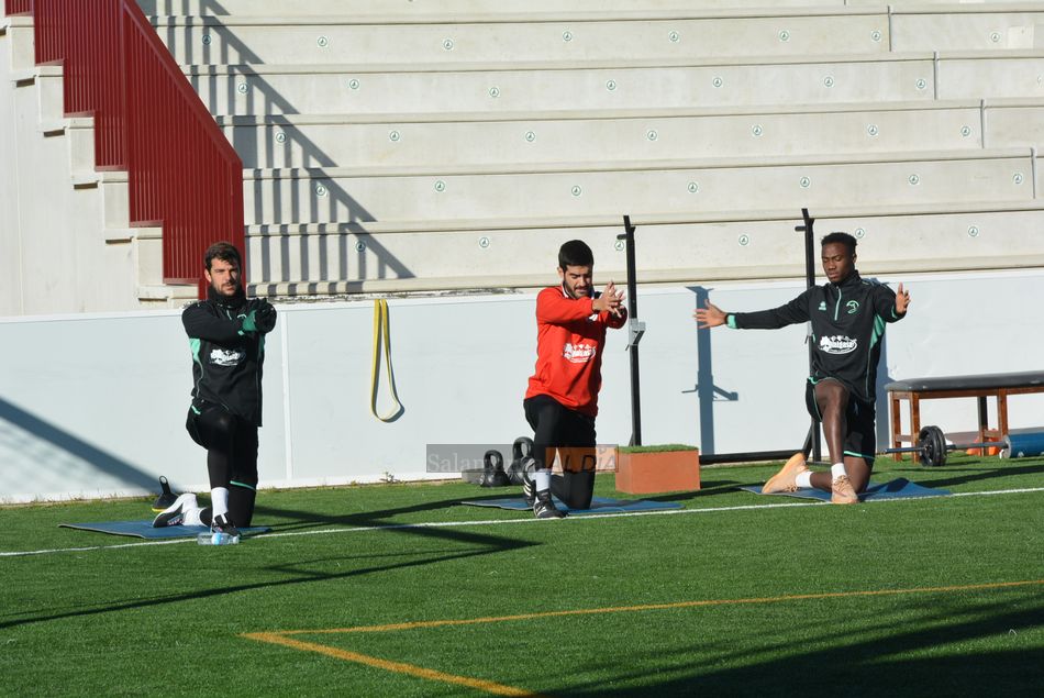 De la Nava y Abdul. al margen del resto / Vanesa Martins