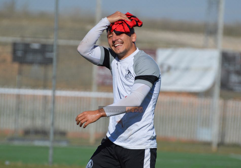 Palomares mira a la cámara de este medio tras el golpe / Carlos Cuervo