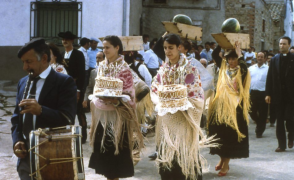 Fiesta de las Madrinas, en muchos sistios ya desaparecidas