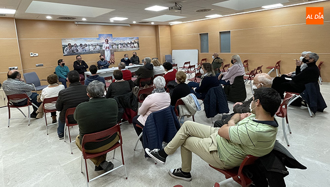 El Centro Parroquial de Peñaranda acogía este jueves una jornada de testimonios dentro de la Semana de Pastoral Social