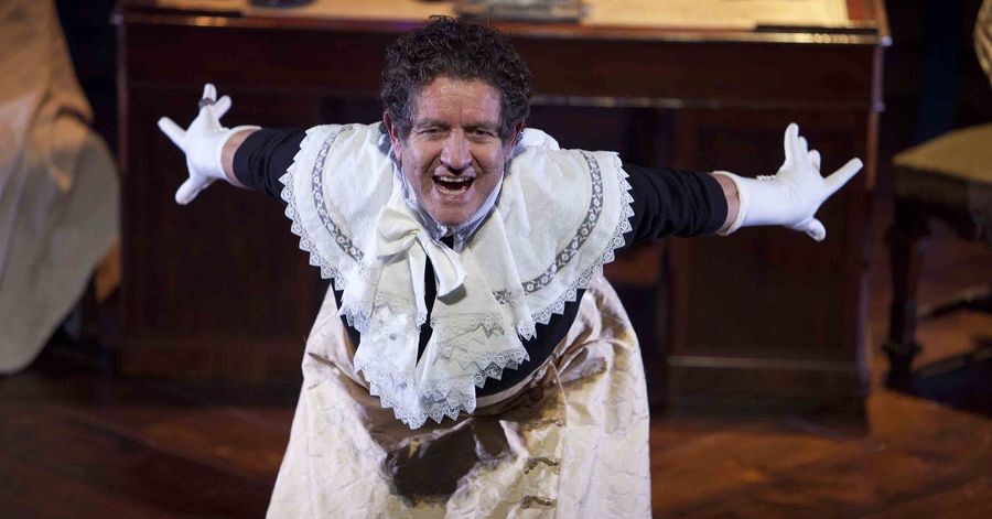 Pedro Casablanc en una de las escenas de Torquemada