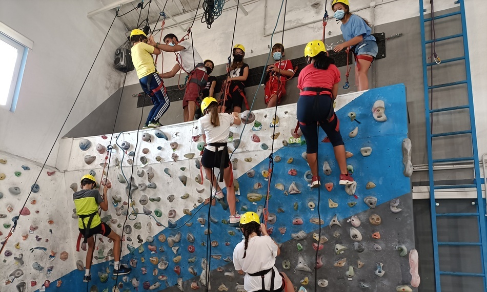 Escalada, primera actividad del Programa de Ocio Nocturno de esta temporada