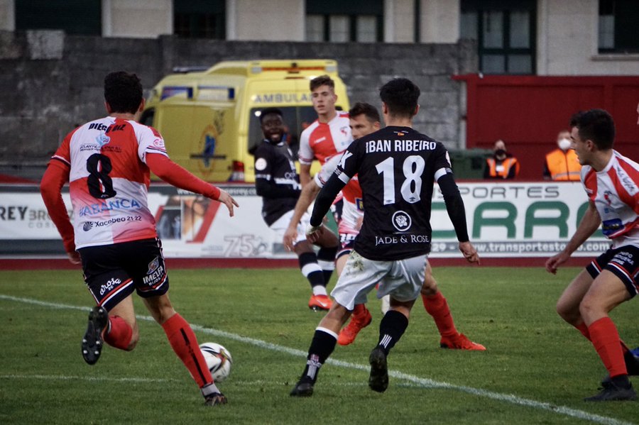 Ribeiro, en una jugada / Salamanca CF UDS