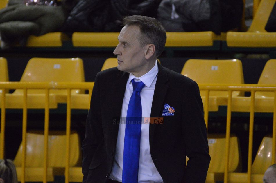 Íñiguez, en su zona técnica / Guillermo García