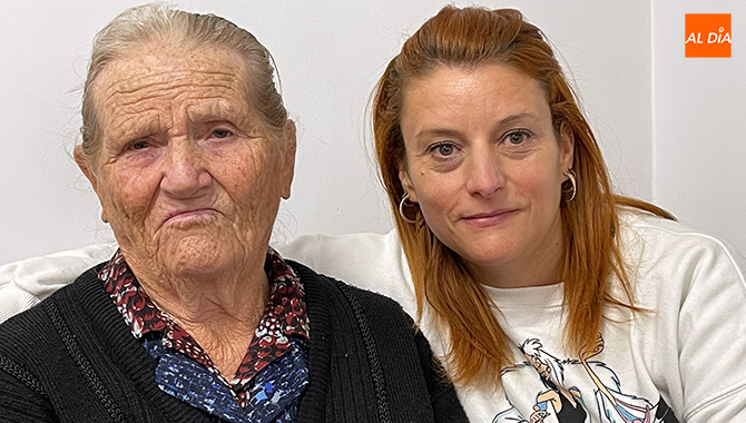 Marcelina Pinto y Elena Sánchez, descendientes de La Curandera