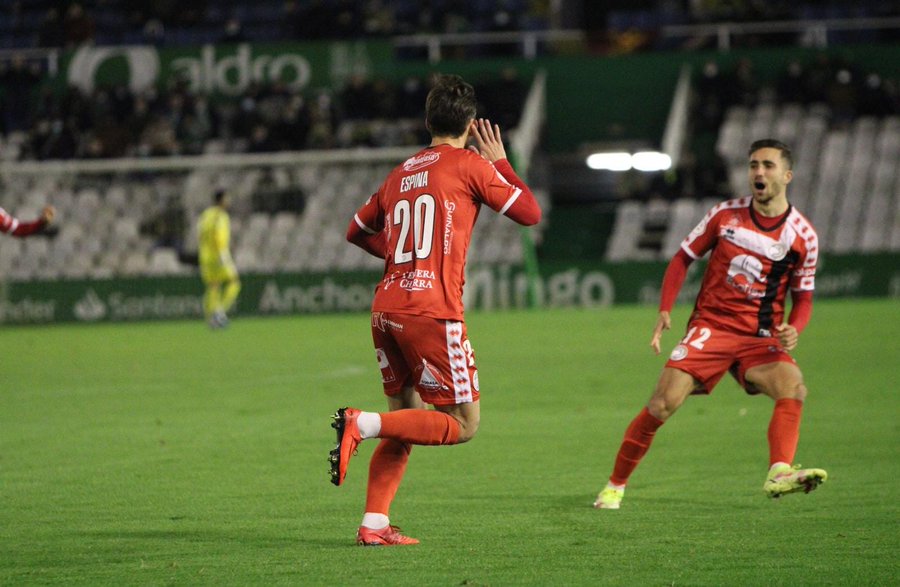 Espina, tras marcar al Racing / Unionistas CF