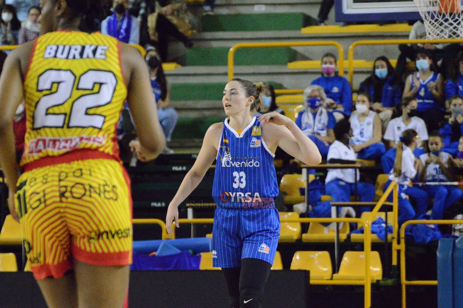 Katie Lou, contra el Uni Girona / Guillermo García