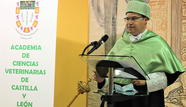 Raúl Manzano Román, nuevo miembro de la Academia de Ciencias Veterinarias de Castilla y León