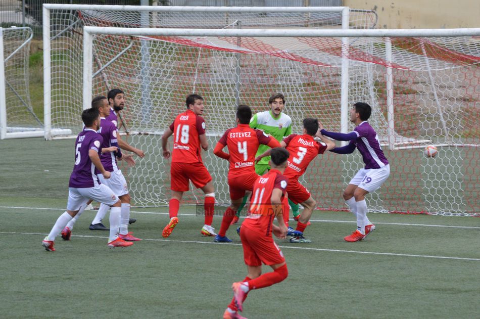 Un balón parado en el San Casto / Guillermo García