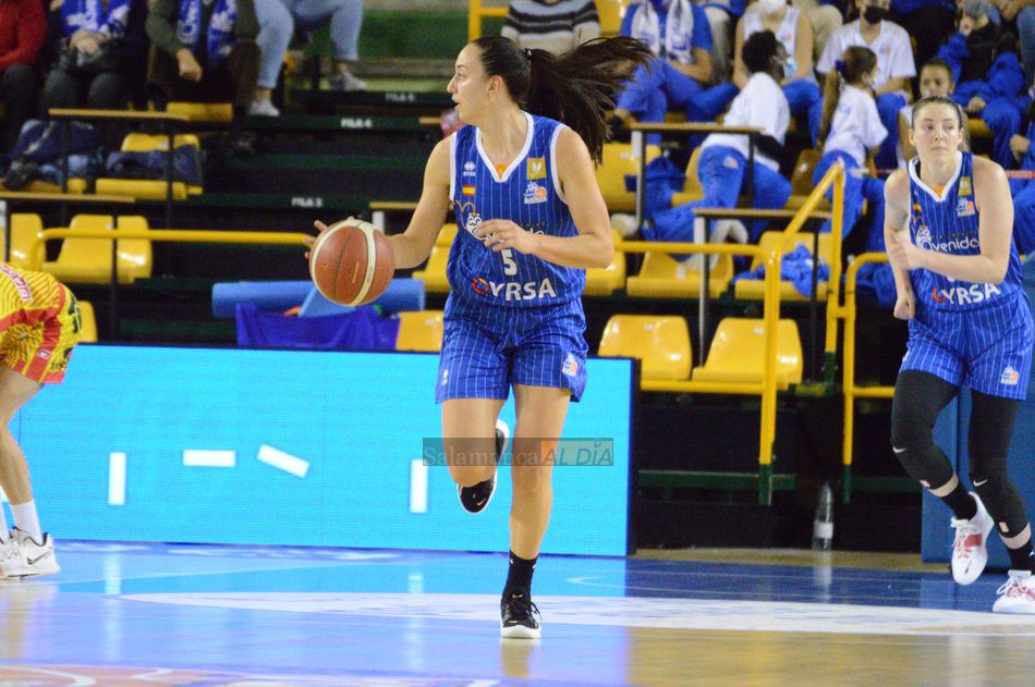 Cazorla sube la bola / Guillermo García