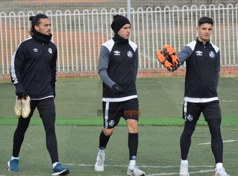 Willy, Carrasco y Murua llegan al entrenamiento / Carlos Cuervo