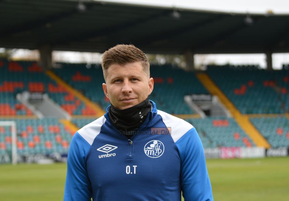 Omar Tena, en el Estadio Helmántico
