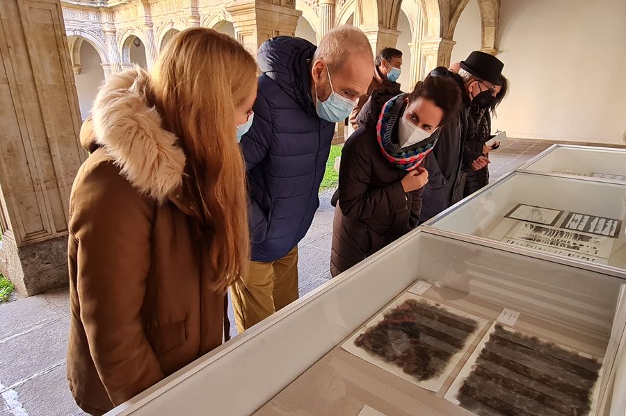 La muestra puede visitarse en el Claustro de la Hospedería de Anaya hasta el 30 de enero