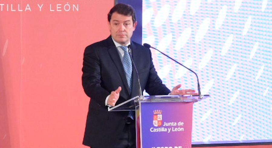  Mañueco pide mantener la guardia alta ante los contagios y llama a extremar las medidas de precaución