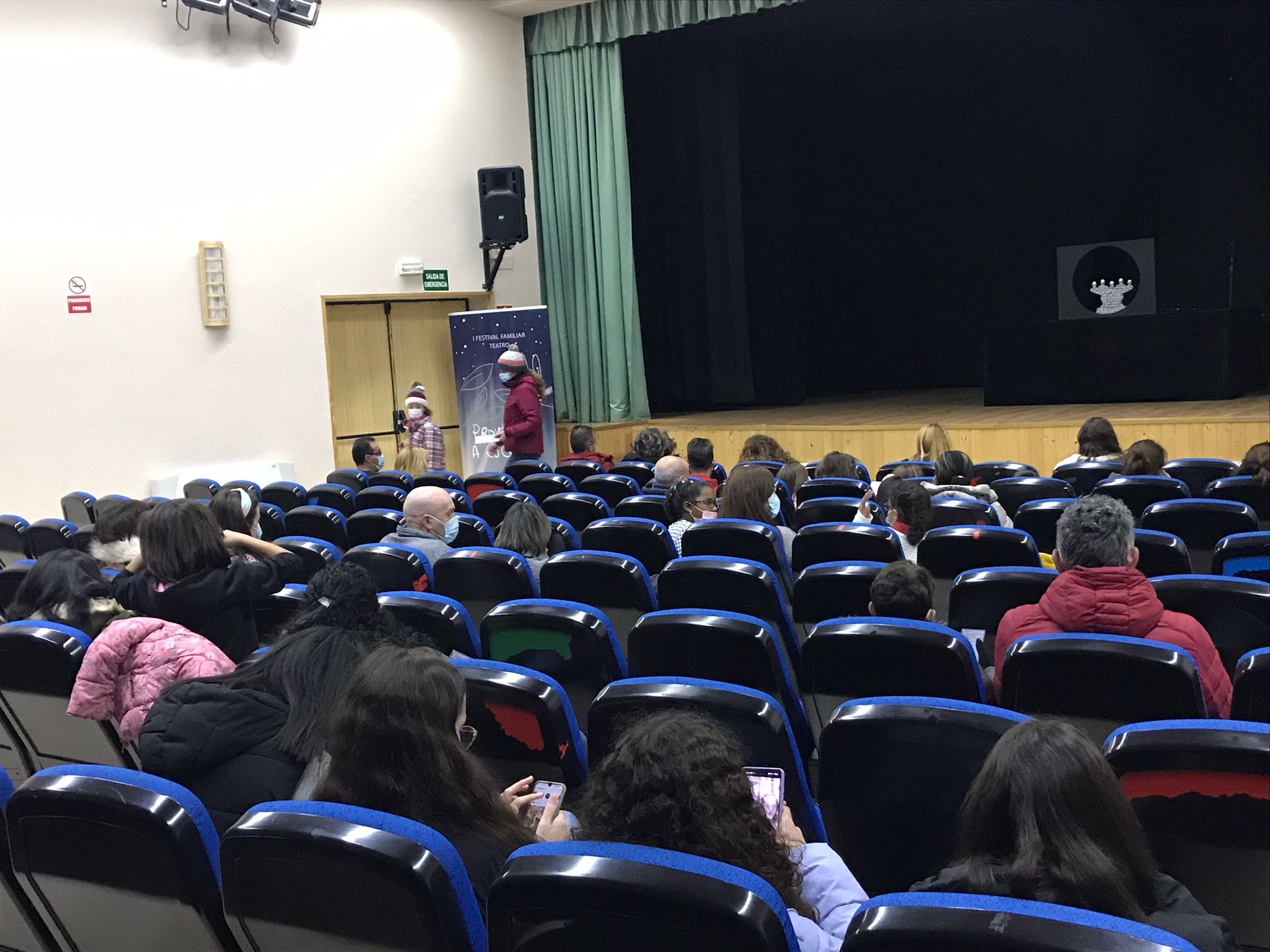 Blancanieves de La Chana Teatro se representaba en el Teatro municipal de Villoria