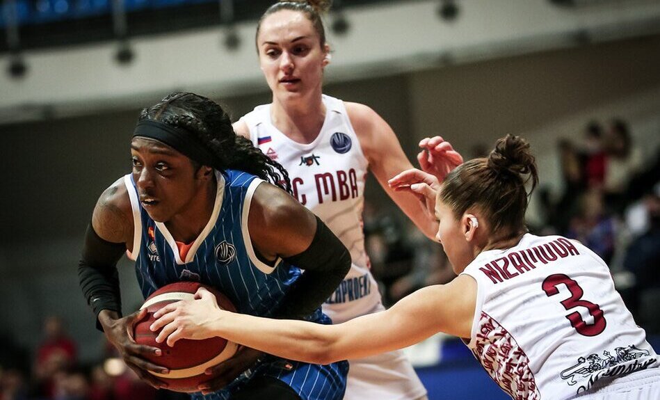 Imagen del partido de Perfumerías Avenida ante el MBA Moscow. Foto: @CBAvenida