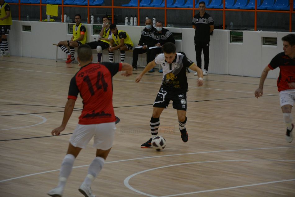 Un encuentro en la capital charra / Guillermo García