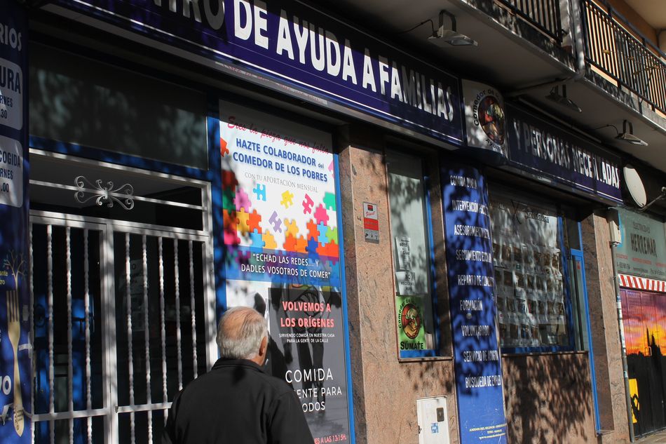 La USAL colabora con el Comedor de los Pobres a través de una campaña de recogida de prendas de abrigo