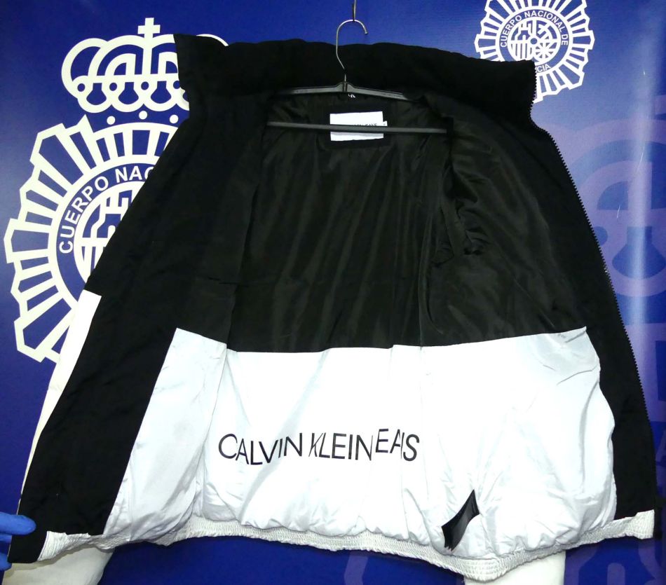 La chaqueta objeto del robo y posteriormente devuelta - Policía Nacional