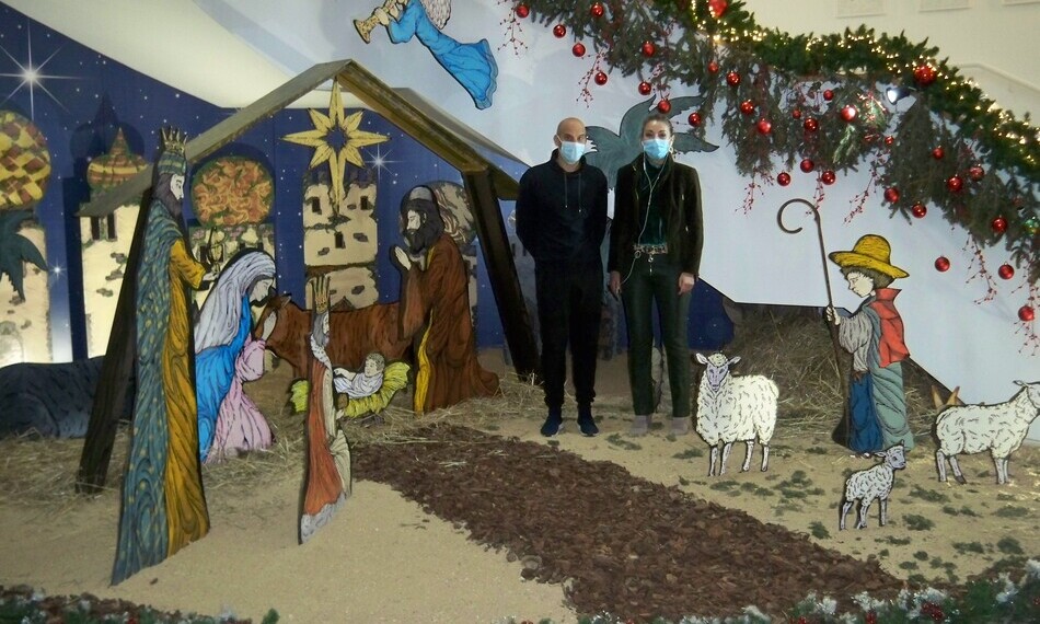 Belén instalado en la entrada del Ayuntamiento de Santa Marta