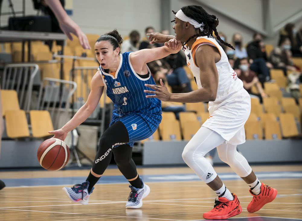 Silvia, en Letonia / CB Avenida