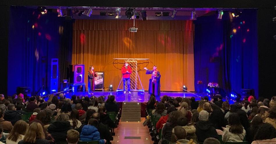 Un momento del espectáculo The Magic Show