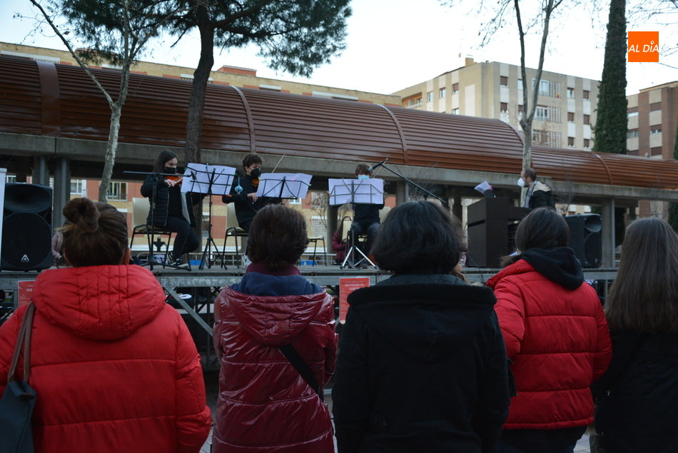 Música de cuerda para ambientar de Navidad plaza Barcelona