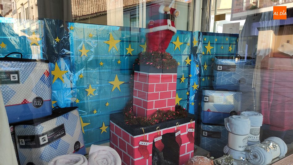 Uno de los escaparates participantes en el concurso | KR