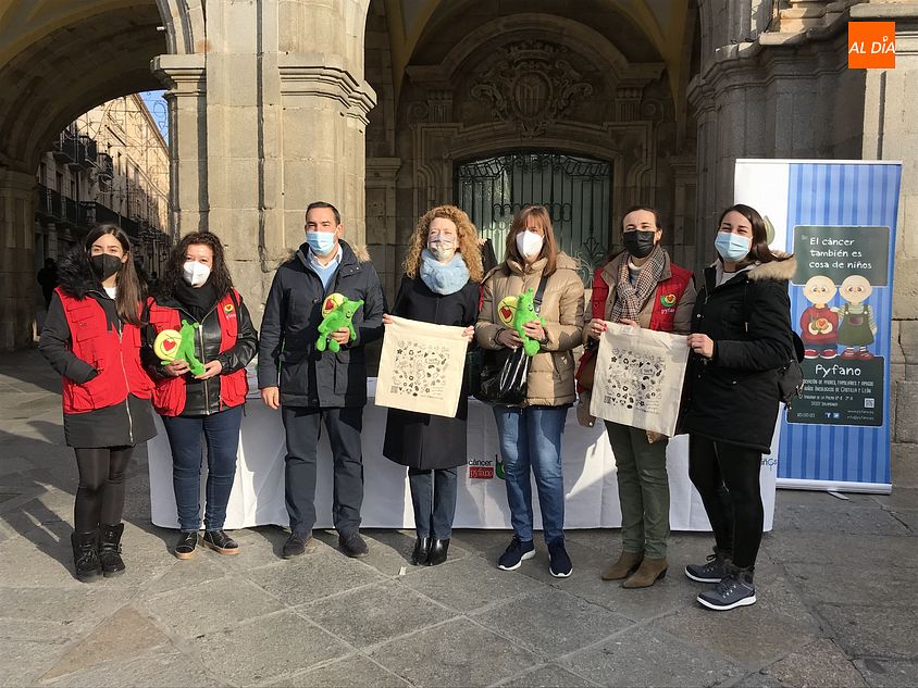 Participantes en la propuesta de Pyfano, incluyendo a la concejala Ana Suárez - Fotos: Guillermo García
