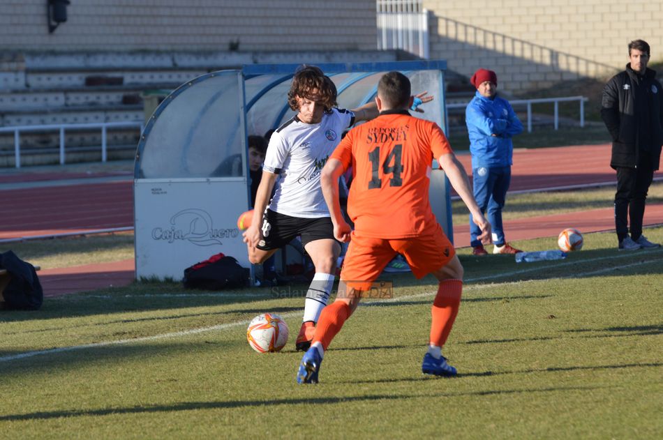 Bermejo, antes de un centro / Guillermo García