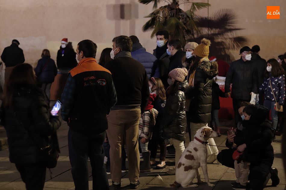 Foto 6 - Festival de Navidad por todo lo alto en el encuentro cofrade en Salamanca